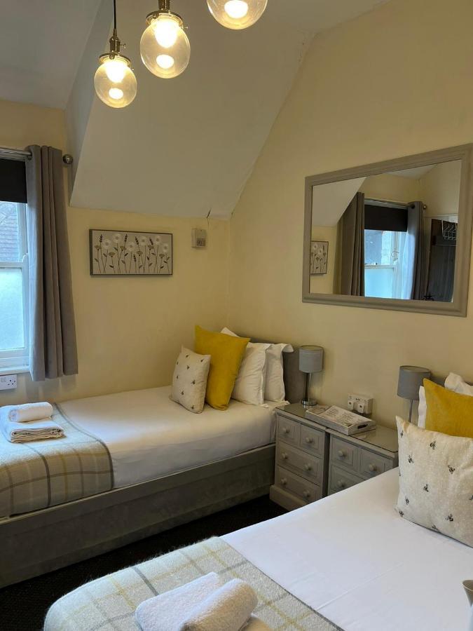 The White Hart Hotel Newenden Екстериор снимка