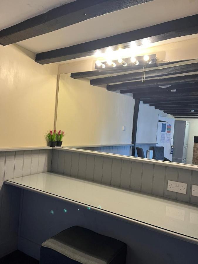 The White Hart Hotel Newenden Екстериор снимка